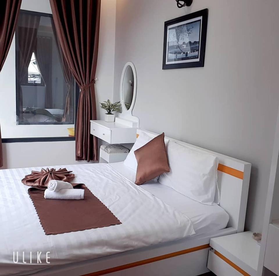 Minh Quan Hotel Далат Екстер'єр фото