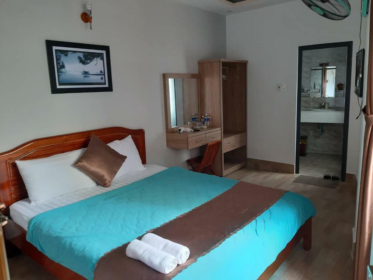 Minh Quan Hotel Далат Екстер'єр фото