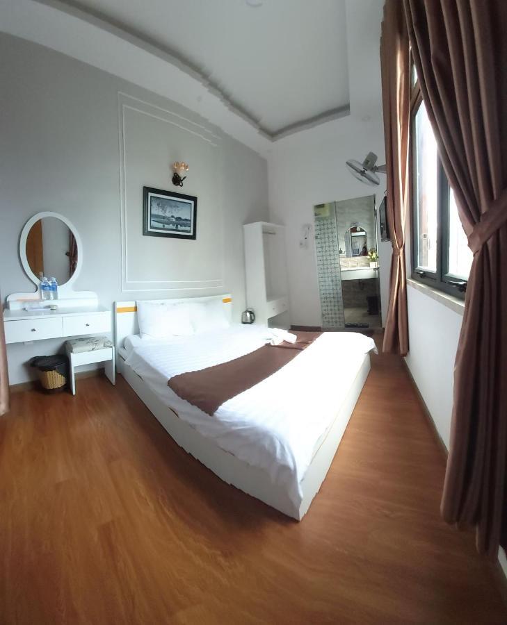 Minh Quan Hotel Далат Екстер'єр фото
